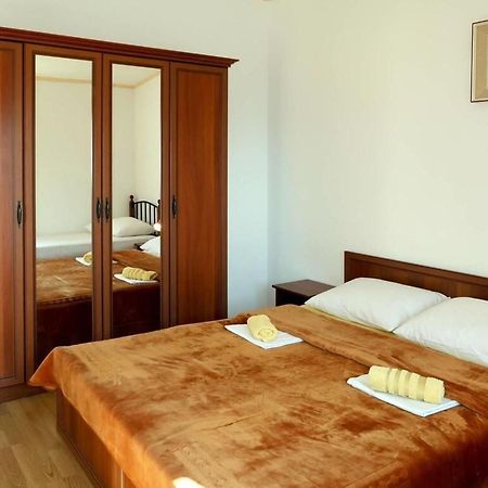 גראדאץ Apartments Biljana מראה חיצוני תמונה